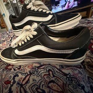 Red Tag VANS. In good shape!!